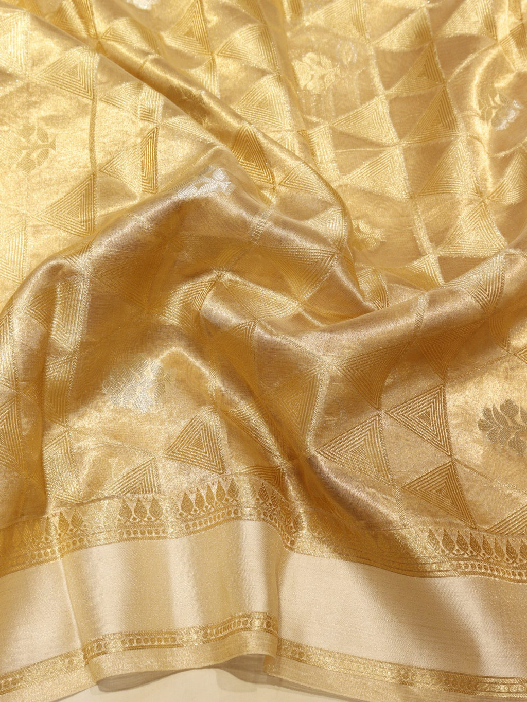 Gold Tissue Silk Banarasi saree texture detail