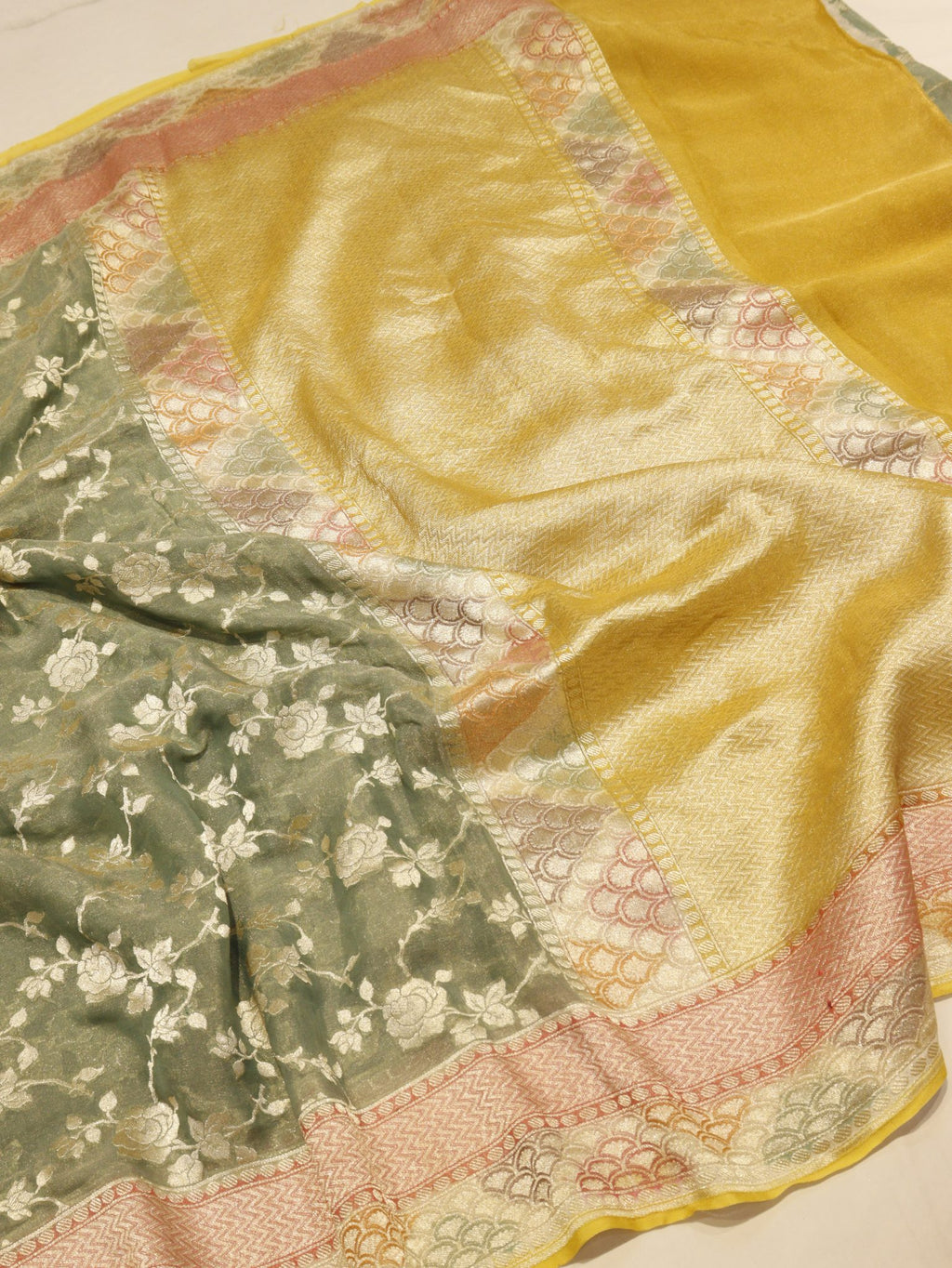 Green Pure Georgette Tissue Silk Banarasi saree pallu detail