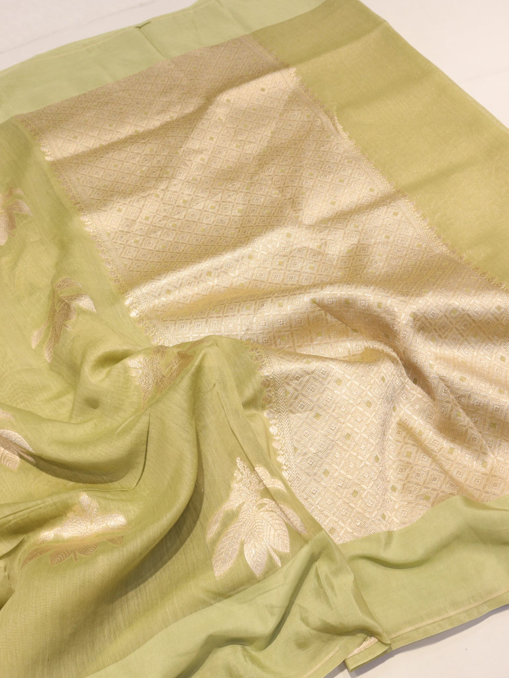 Green Pure Cotton Banarasi saree pallu detail