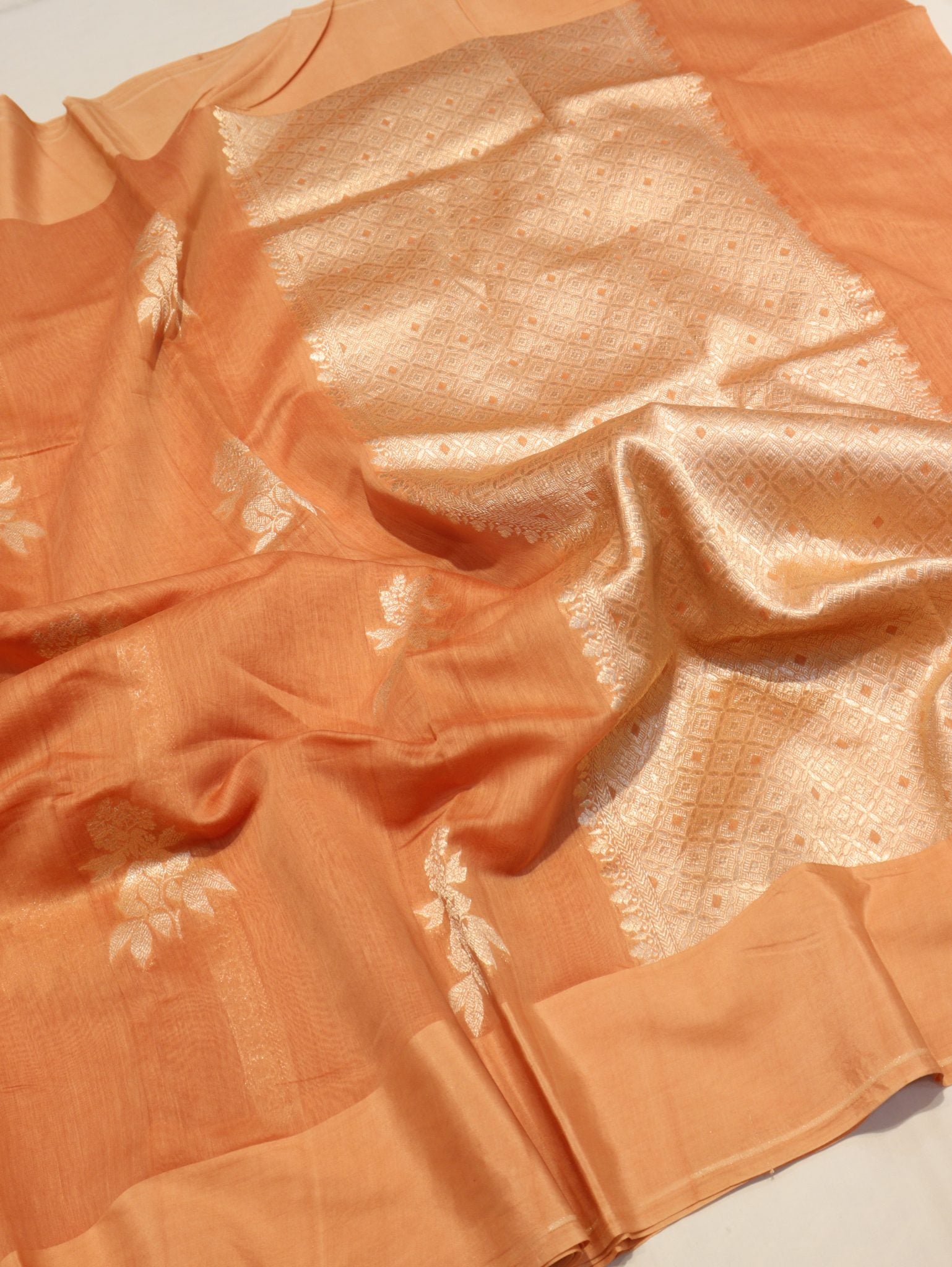Peach Pure Cotton Banarasi saree pallu detail