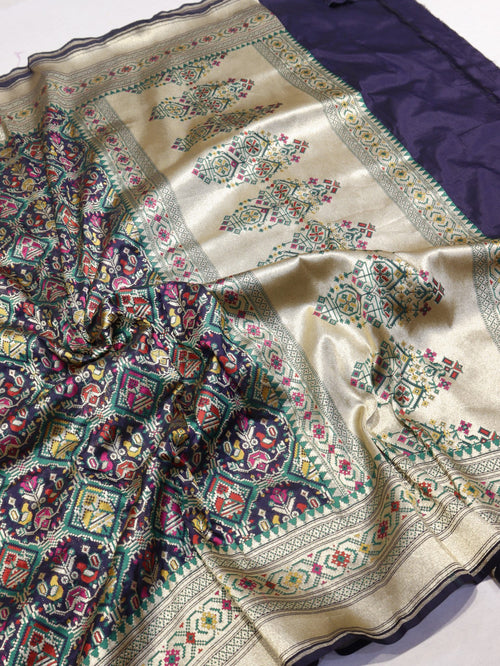 Midnight Blue Katan Silk Banarasi dupatta border closeup