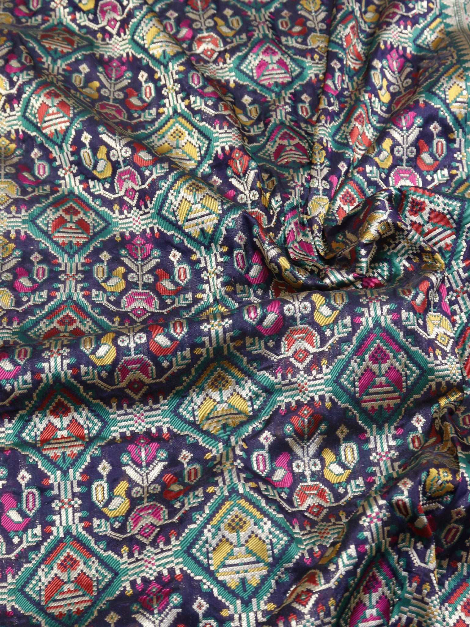 Midnight Blue Katan Silk Banarasi dupatta pallu detail