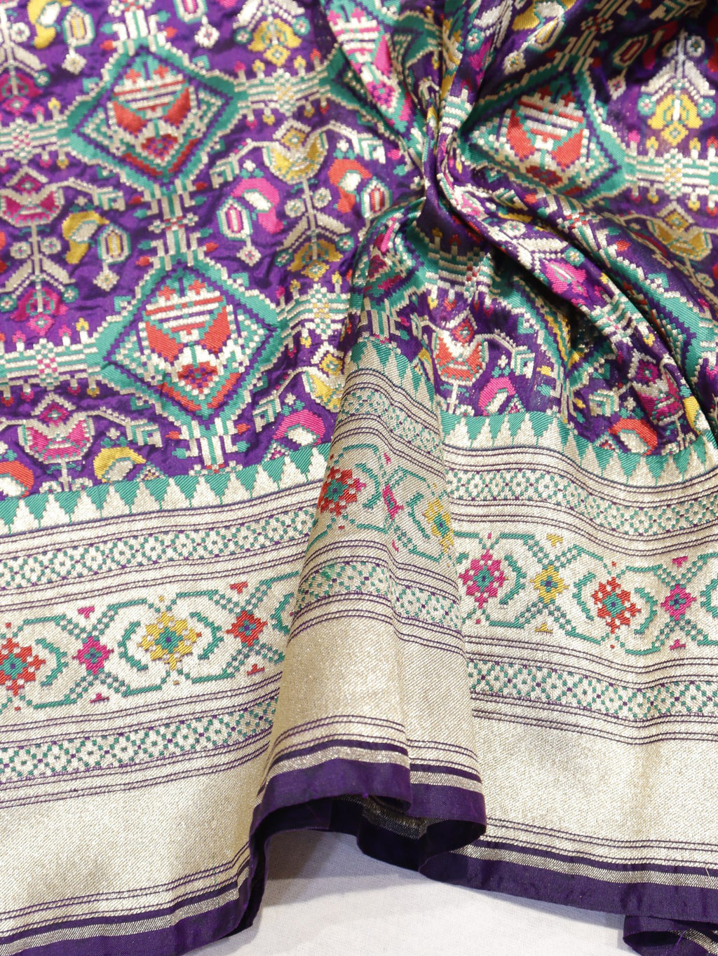Purple Katan Silk Banarasi dupatta zari work detail