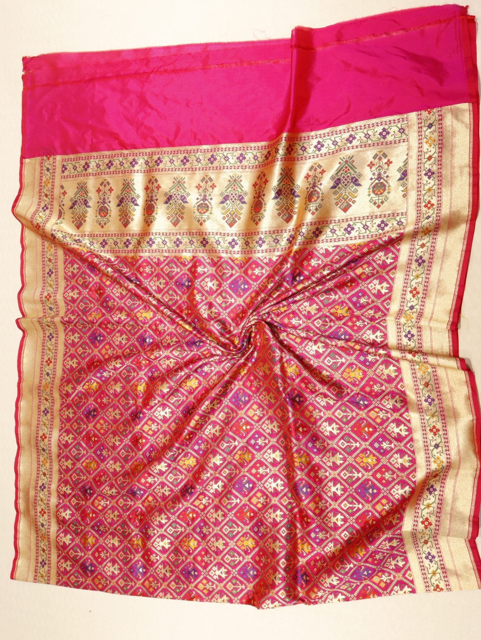 Pink Katan Silk Banarasi dupatta texture detail