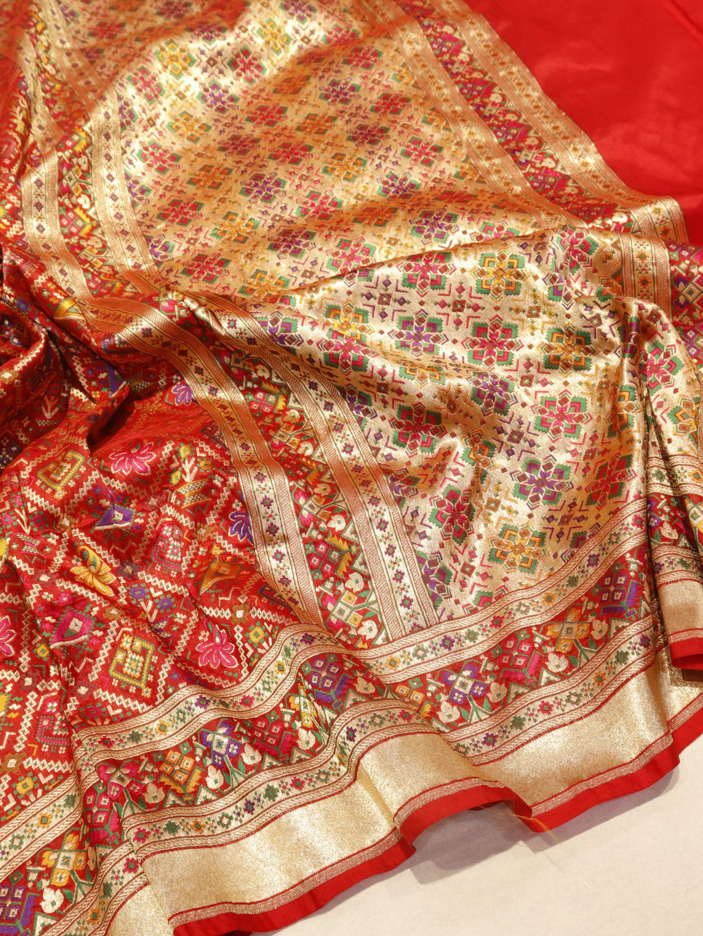 Red Katan Silk Banarasi dupatta full spread