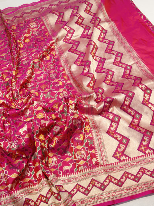 Pink Katan Silk Banarasi saree pallu detail
