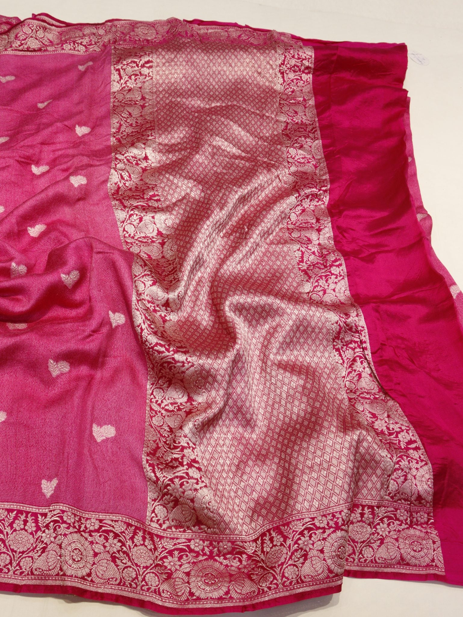Pink Mashru Geogertte Banarasi saree full spread