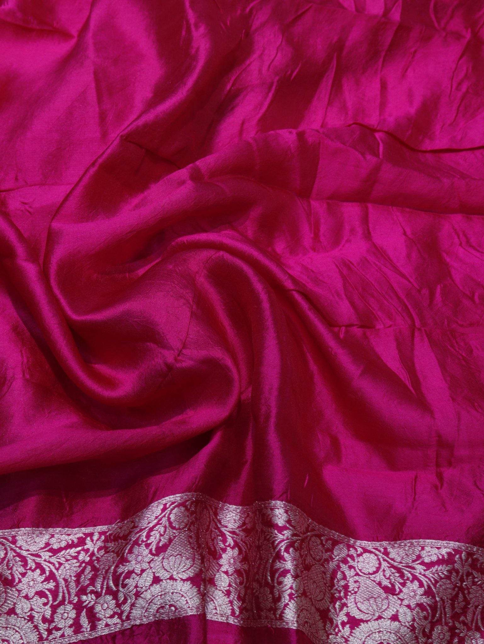 Pink Mashru Geogertte Banarasi saree texture detail