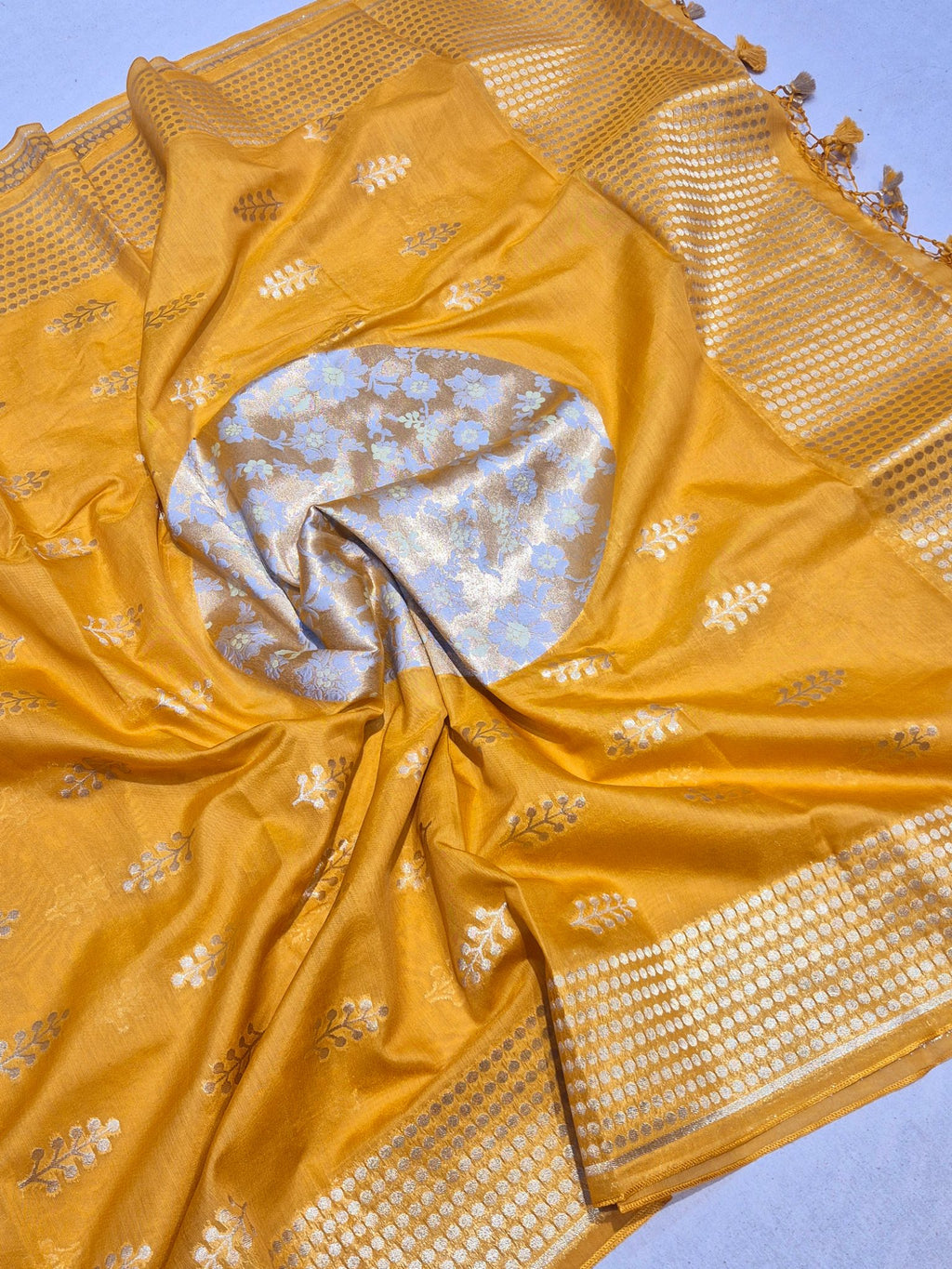 Mustard Yellow Pure Cotton Banarasi suit neckline detail