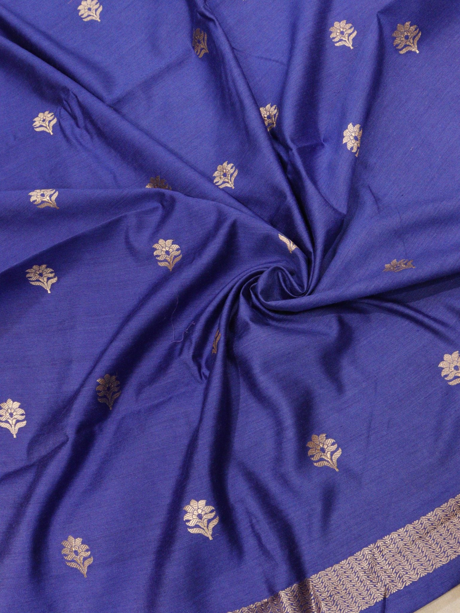 Blue Moonga Silk Banarasi suit border closeup