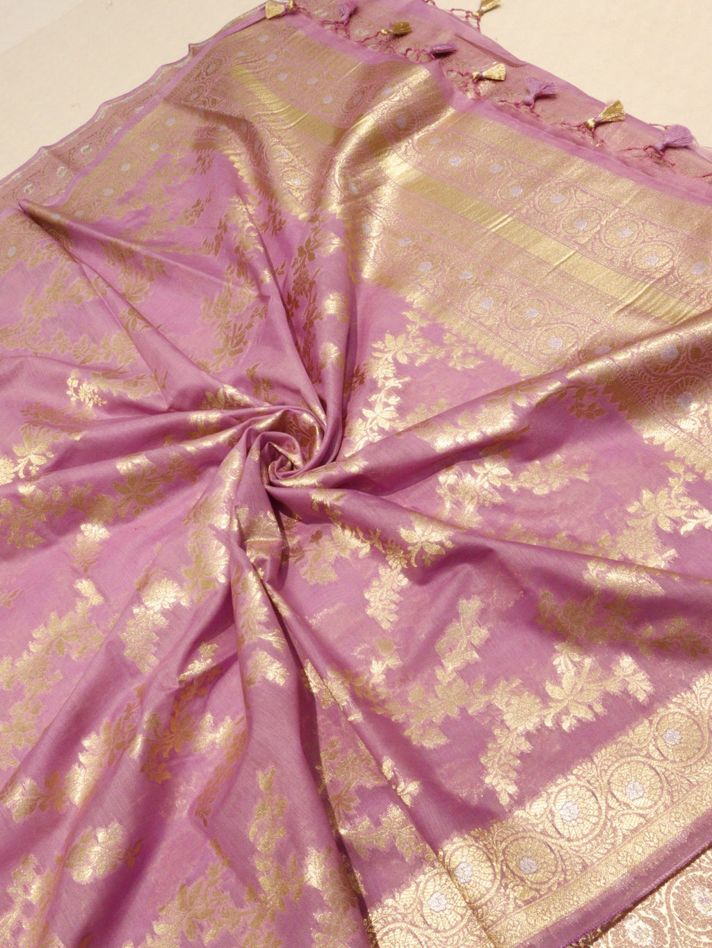 Light lavender Pure Cotton Banarasi suit texture detail
