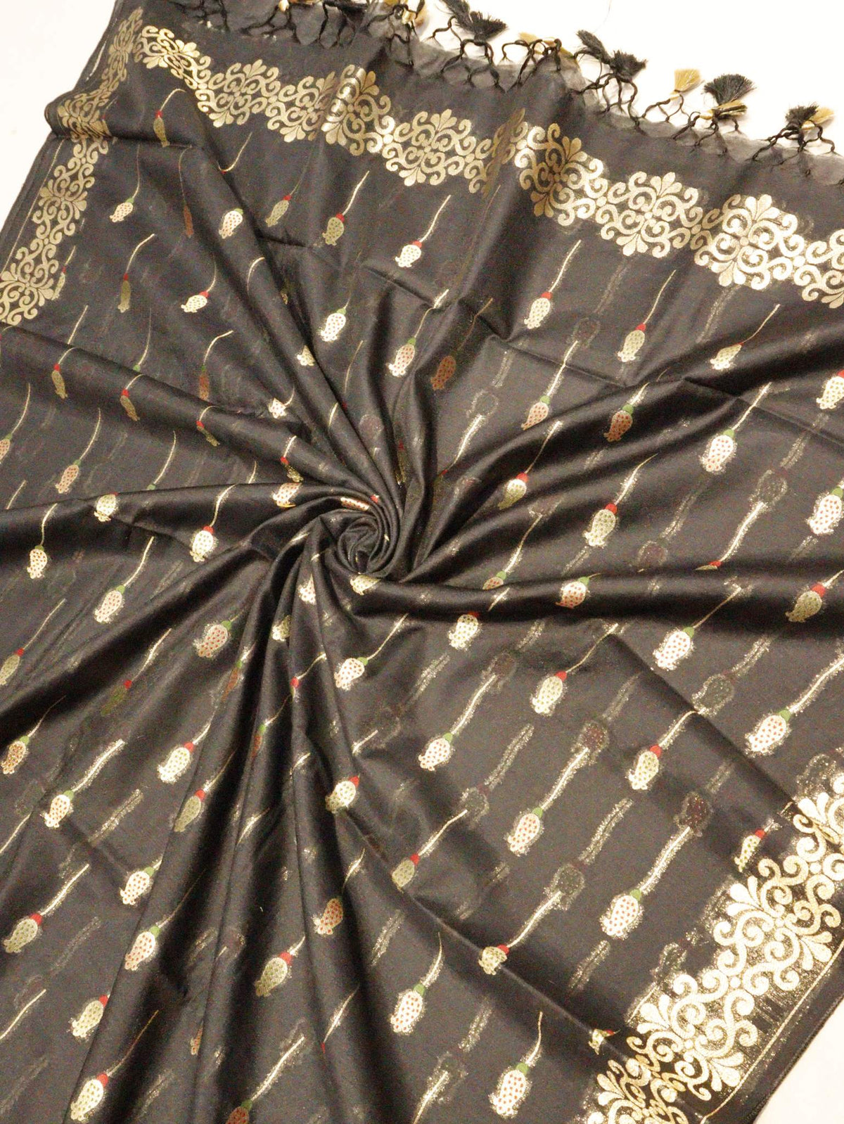 Black Pure Cotton Banarasi suit dupatta detail