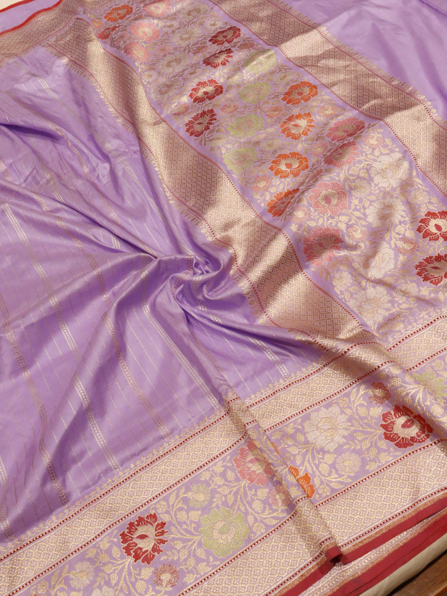 Lavender Katan Silk Banarasi saree full spread