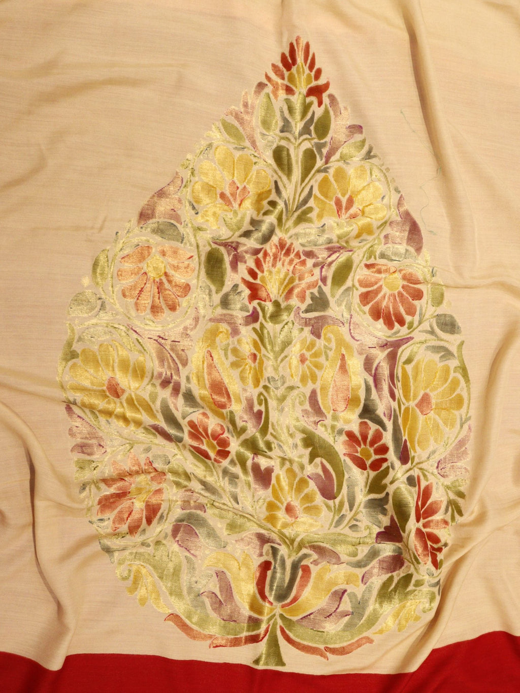 Off White with Red Moonga Silk Banarasi saree border closeup