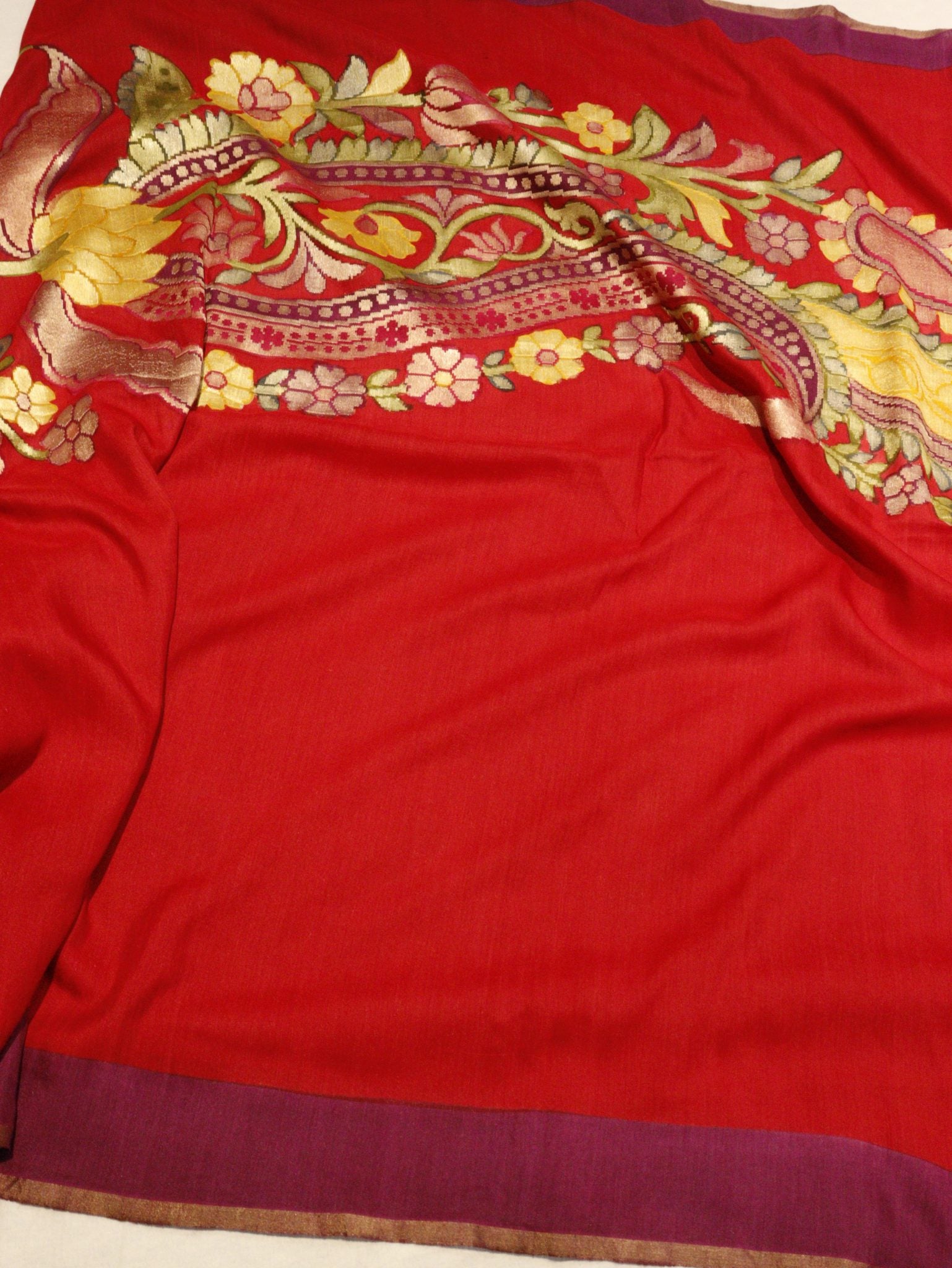 Tommato Red with Purple Moonga Silk Banarasi saree pallu detail