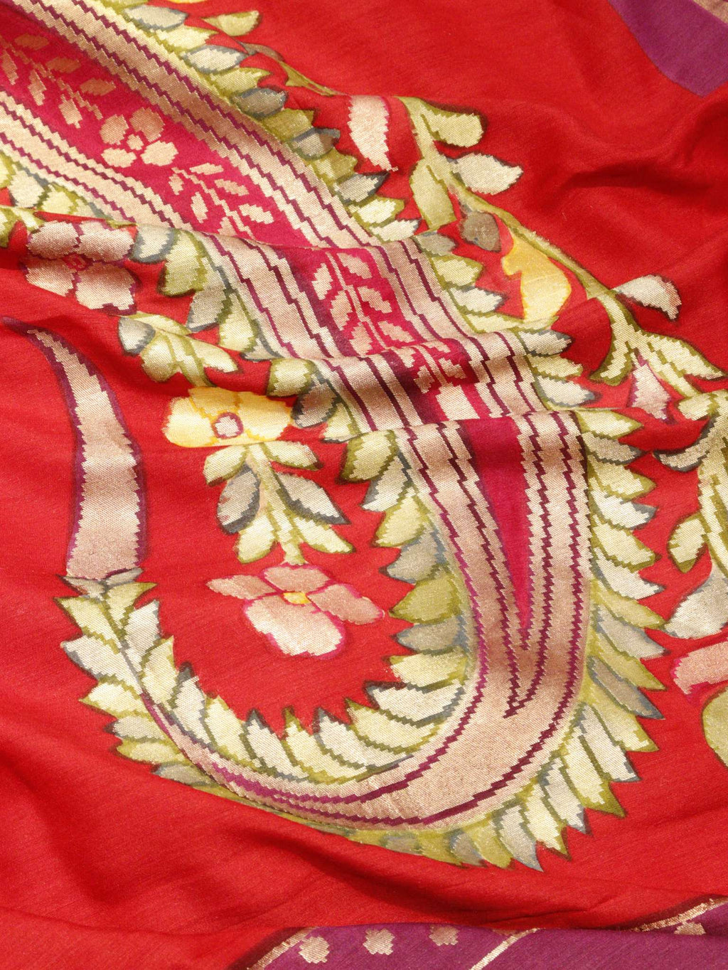 Tommato Red with Purple Moonga Silk Banarasi saree border closeup