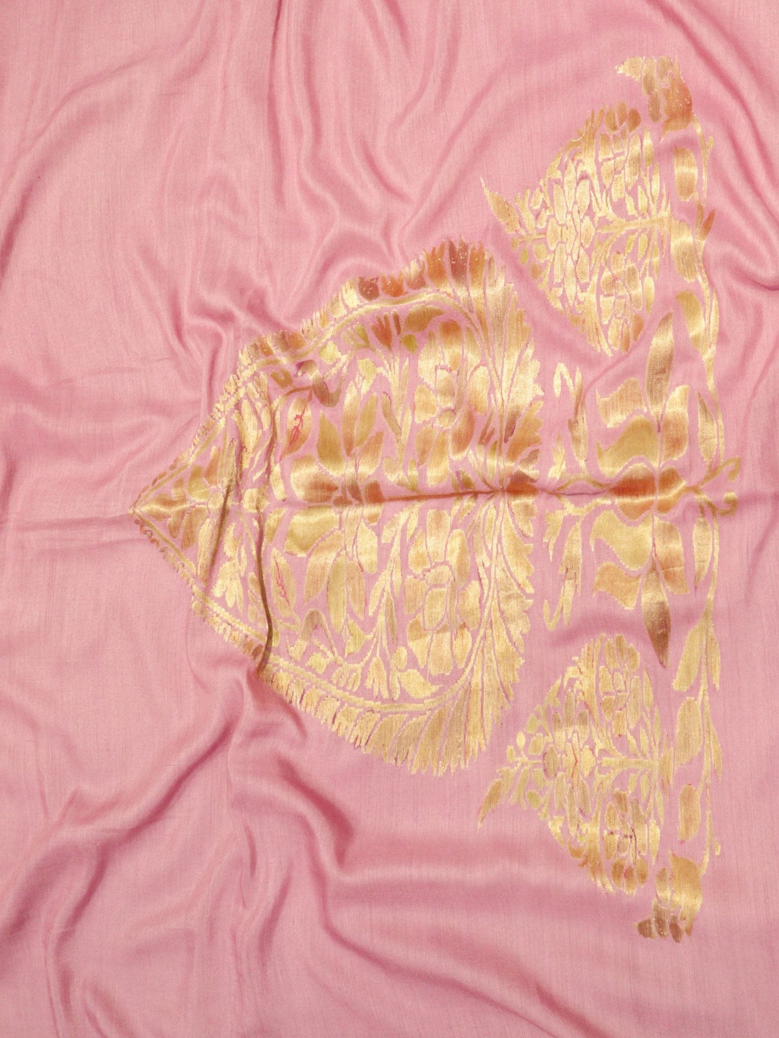 Bubblegum Pink Moonga Silk Banarasi saree border closeup
