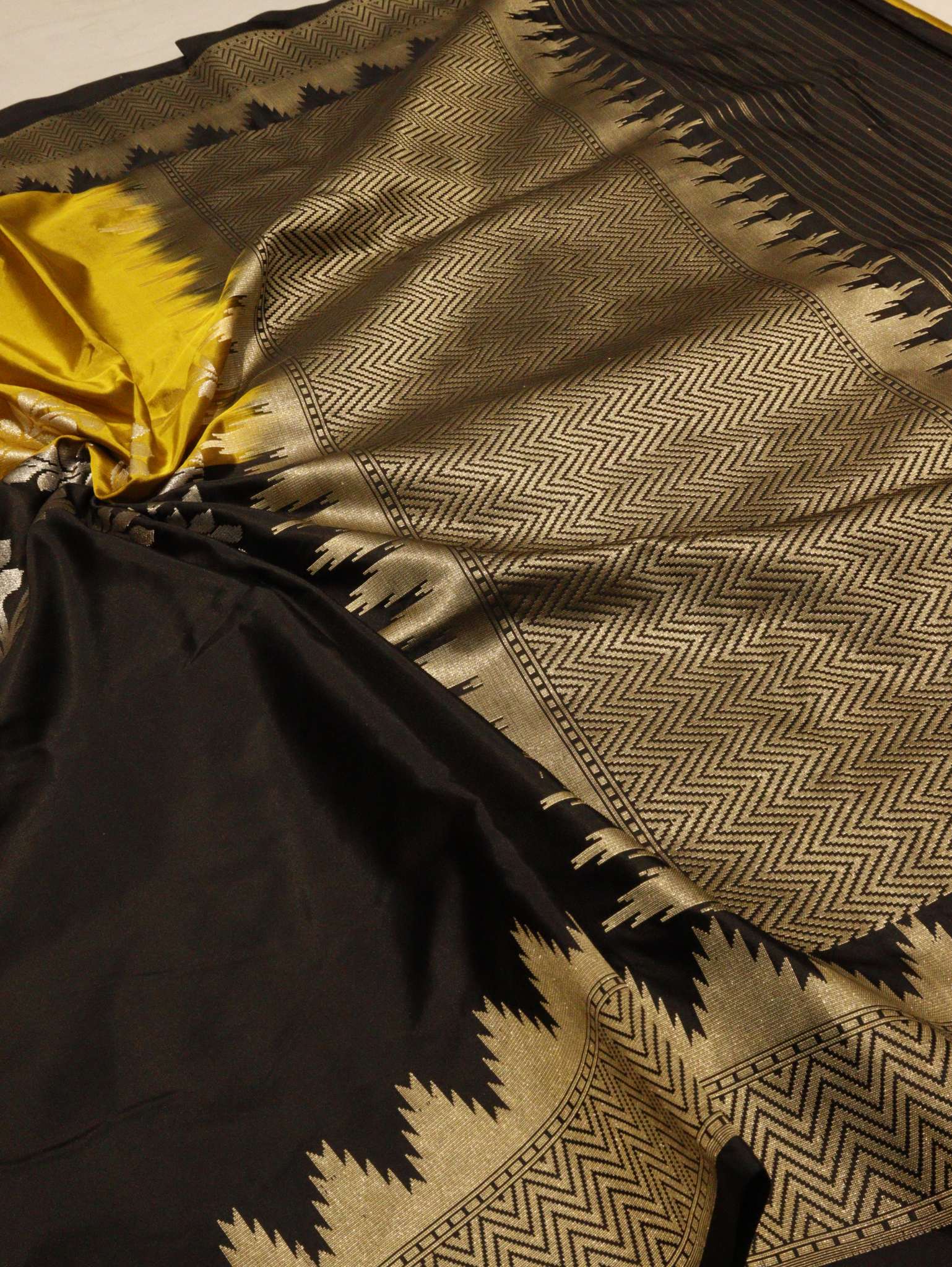 Mehendi Yellow & black Katan Silk Banarasi saree border closeup