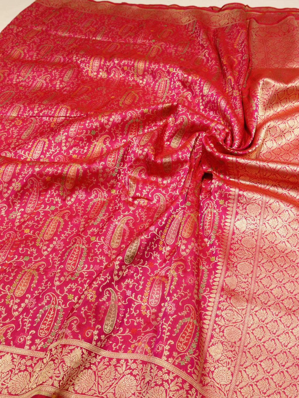 Magenta Soft Katan Banarasi saree border closeup
