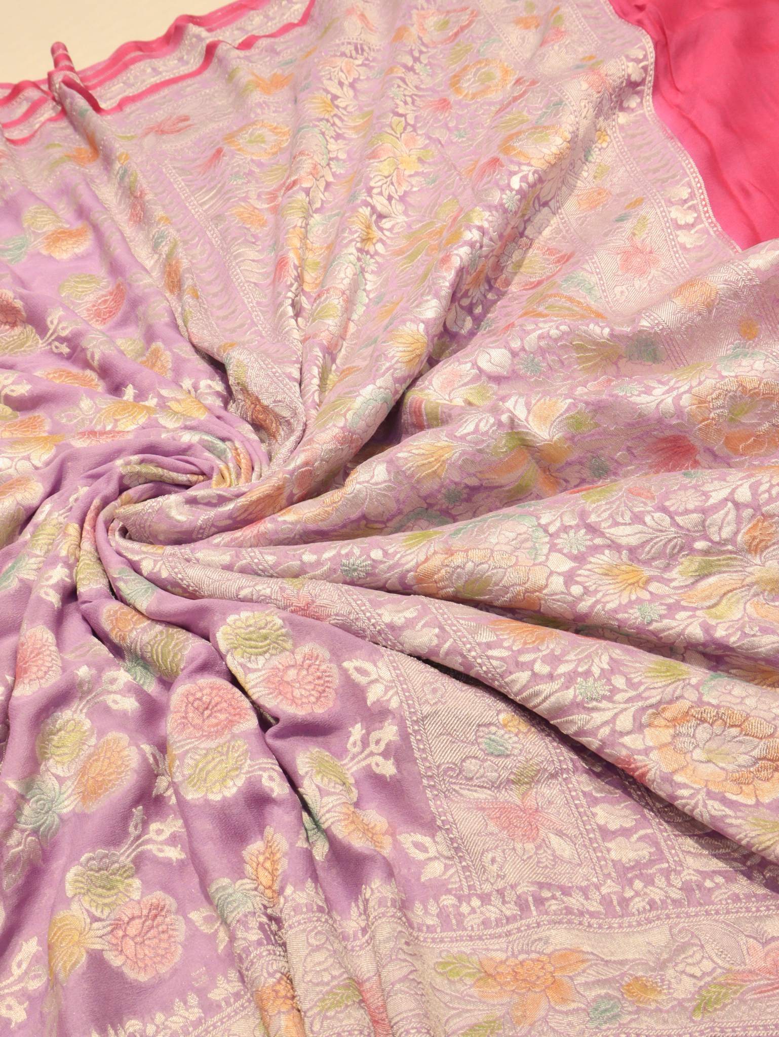 Lavender Khaddi Georgette Banarasi saree pallu detail