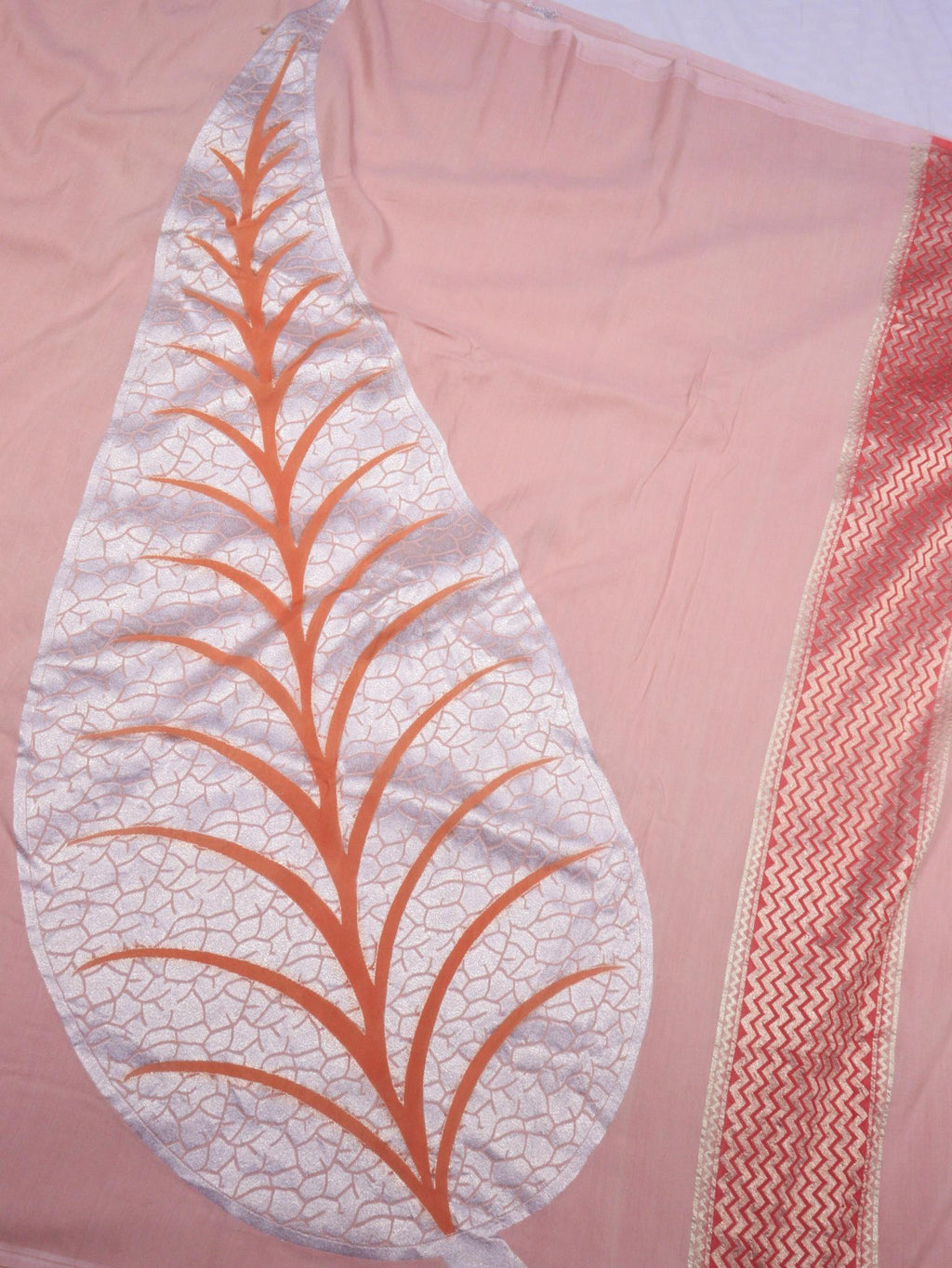 Soft Rose Moonga Silk Banarasi saree border closeup