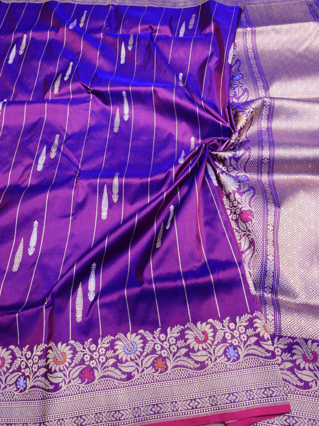 Dhoop Chav Purple Katan Silk Banarasi saree texture detail