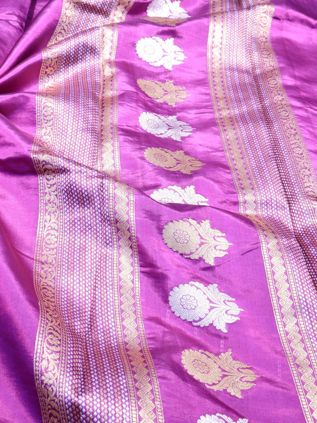 Royal Magenta Katan Silk Banarasi saree full spread