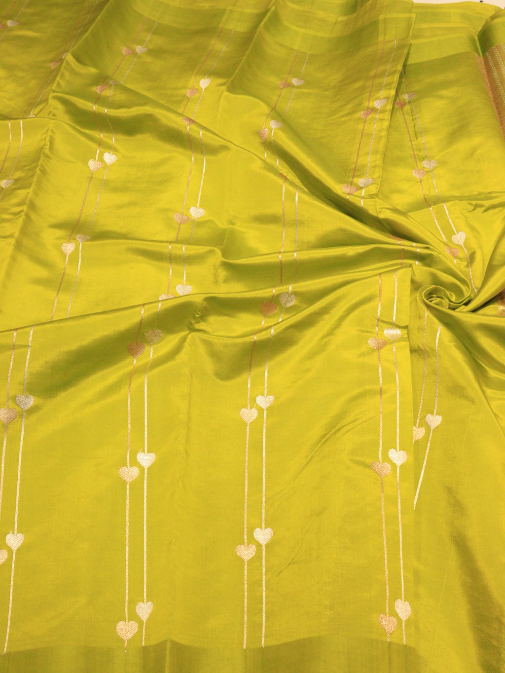 Olive Green Katan Silk Banarasi saree pallu detail
