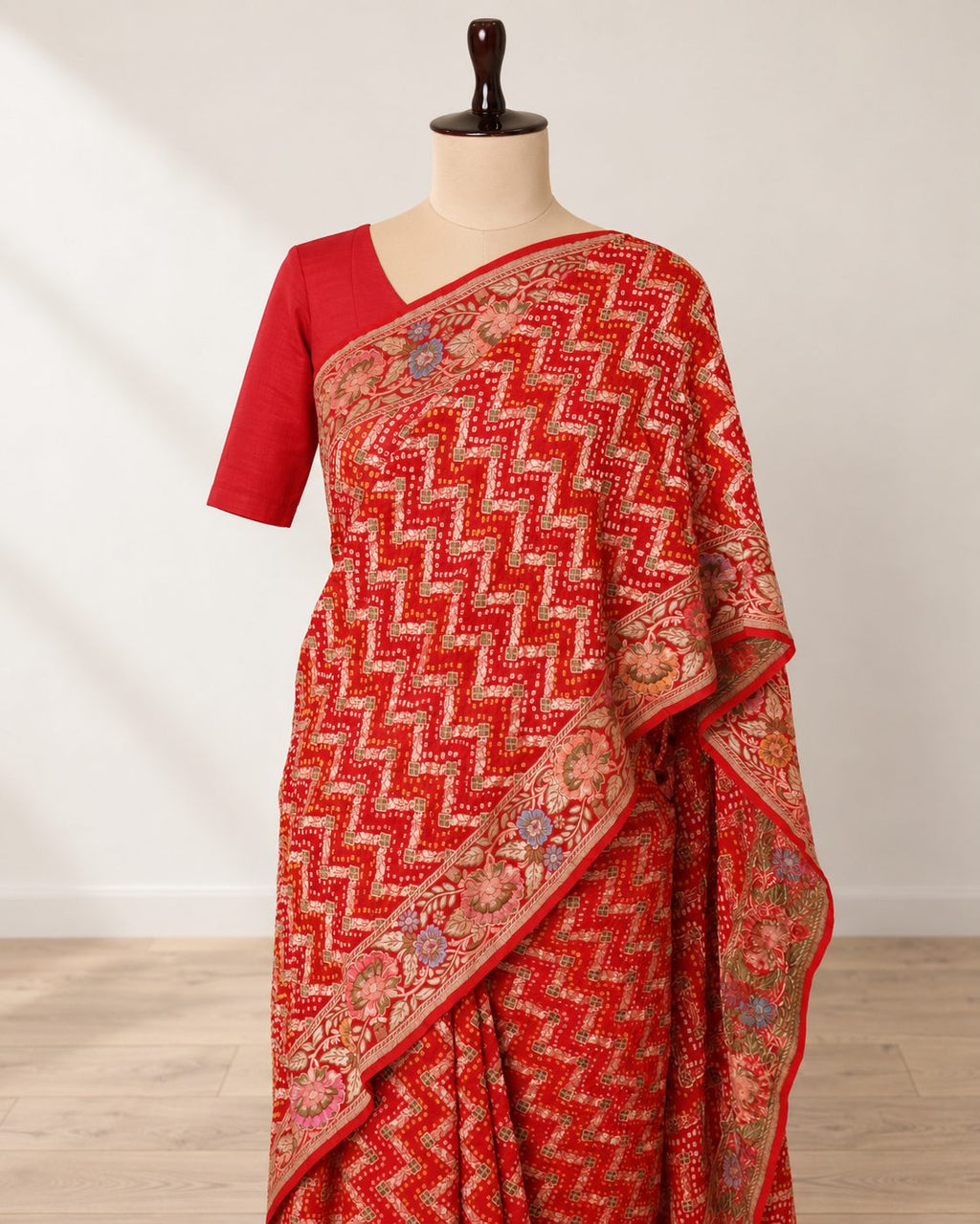 Dark Red Khaddi Georgette Banarasi saree pallu detail