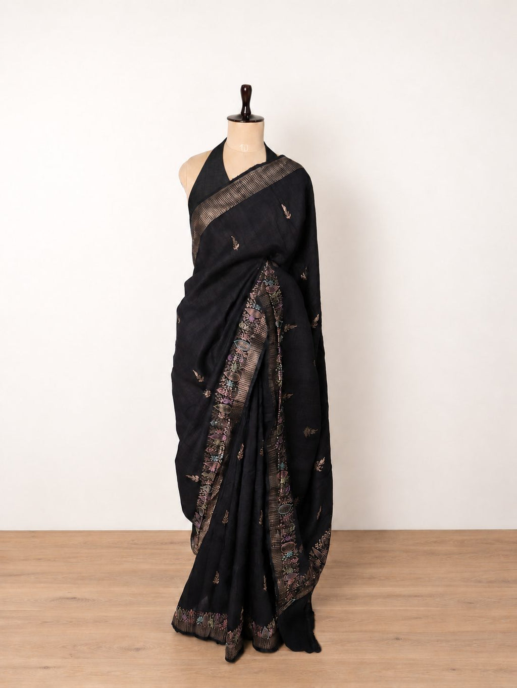 Black Tussar Silk Banarasi saree pallu detail