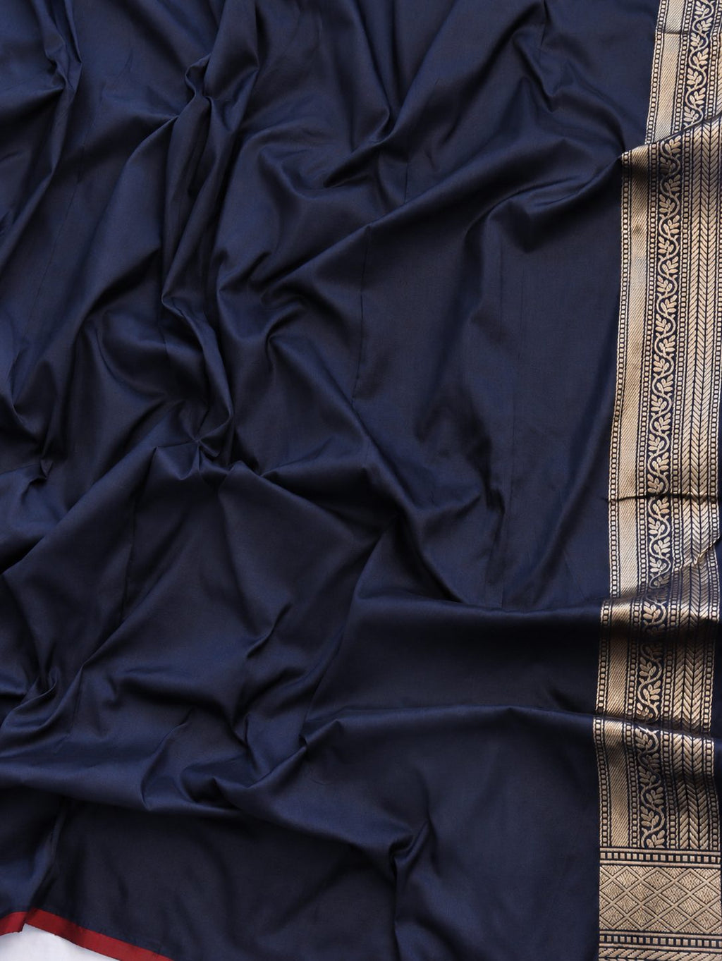Royal Purpal Katan Silk Banarasi saree front drape view