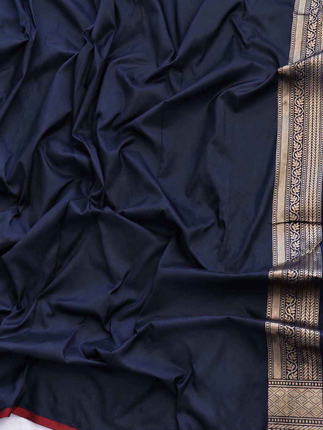 Royal Purpal Katan Silk Banarasi saree front drape view