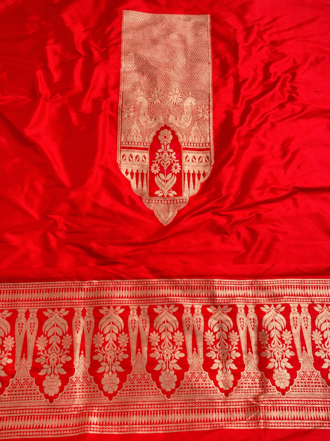 Bright red with gold detailing Katan Silk Banarasi suit sleeve detail