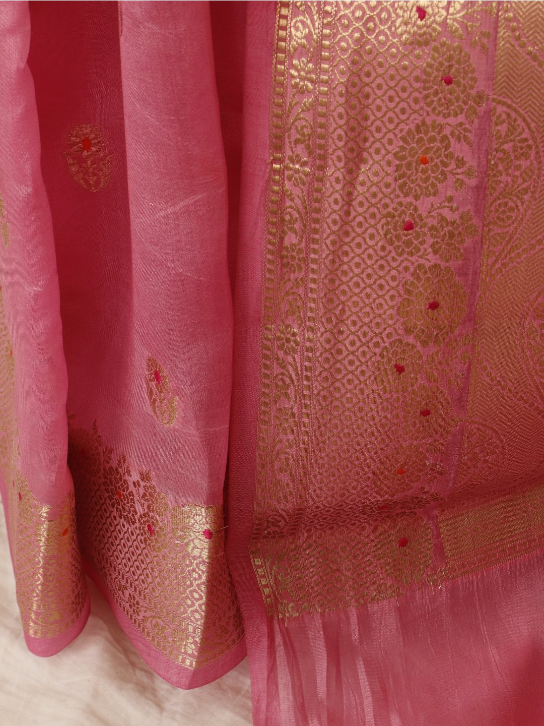 Rose pink with gold detailing Viscose Saree Banarasi saree texture detail