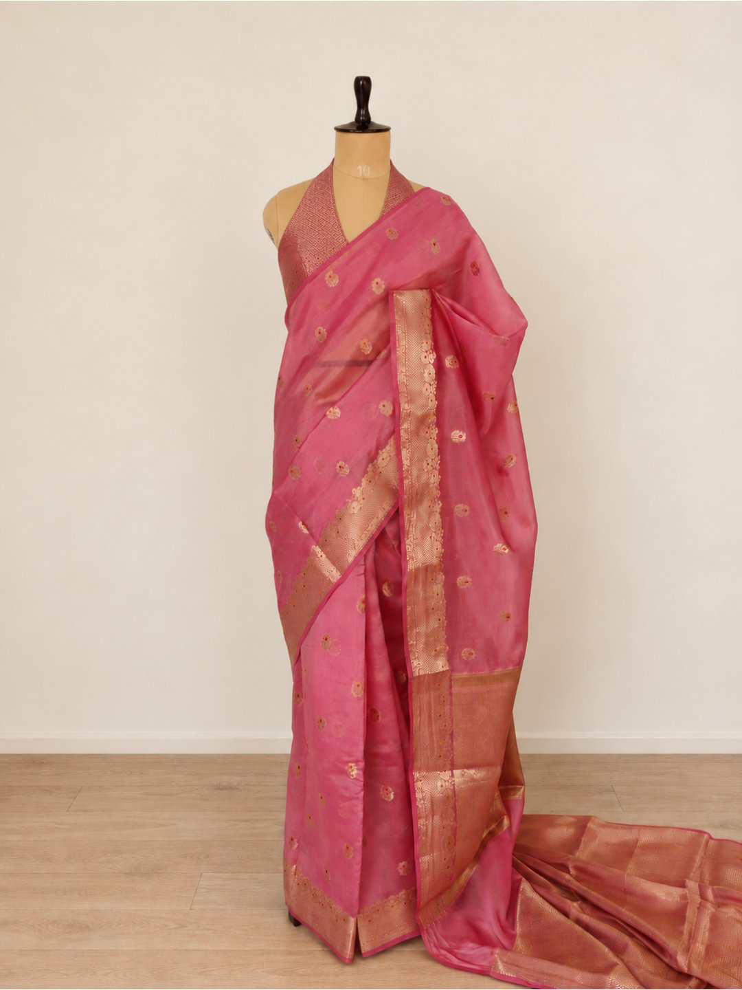 Rose pink with gold detailing Viscose Saree Banarasi saree border closeup