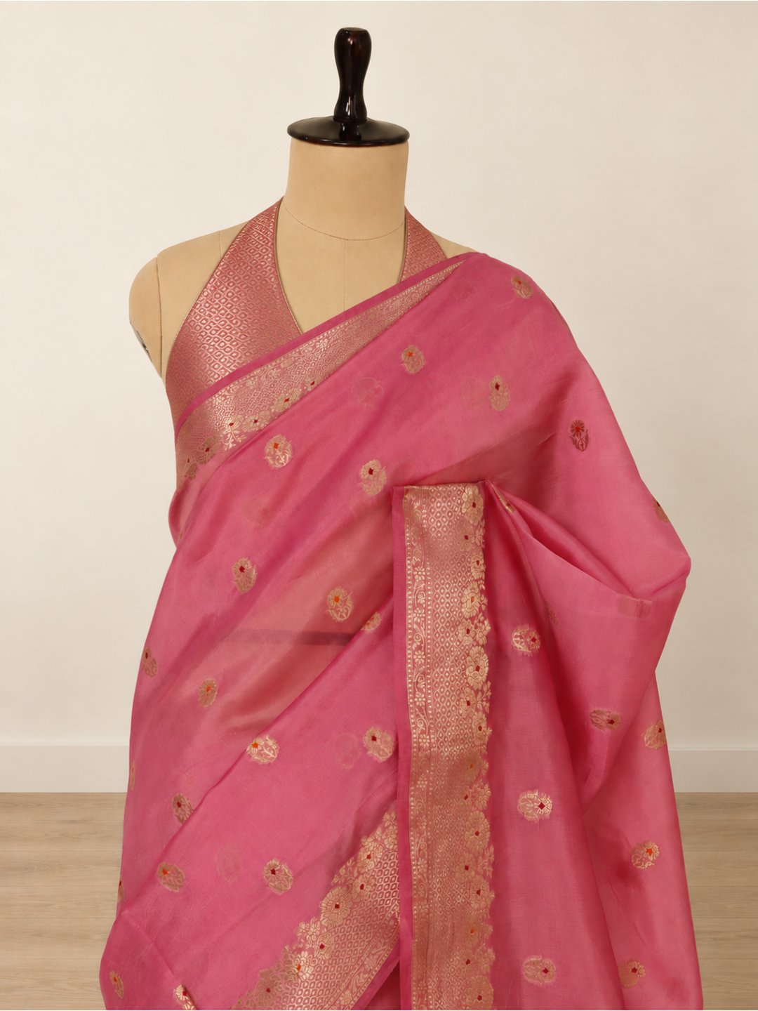 Rose pink with gold detailing Viscose Saree Banarasi saree pallu detail