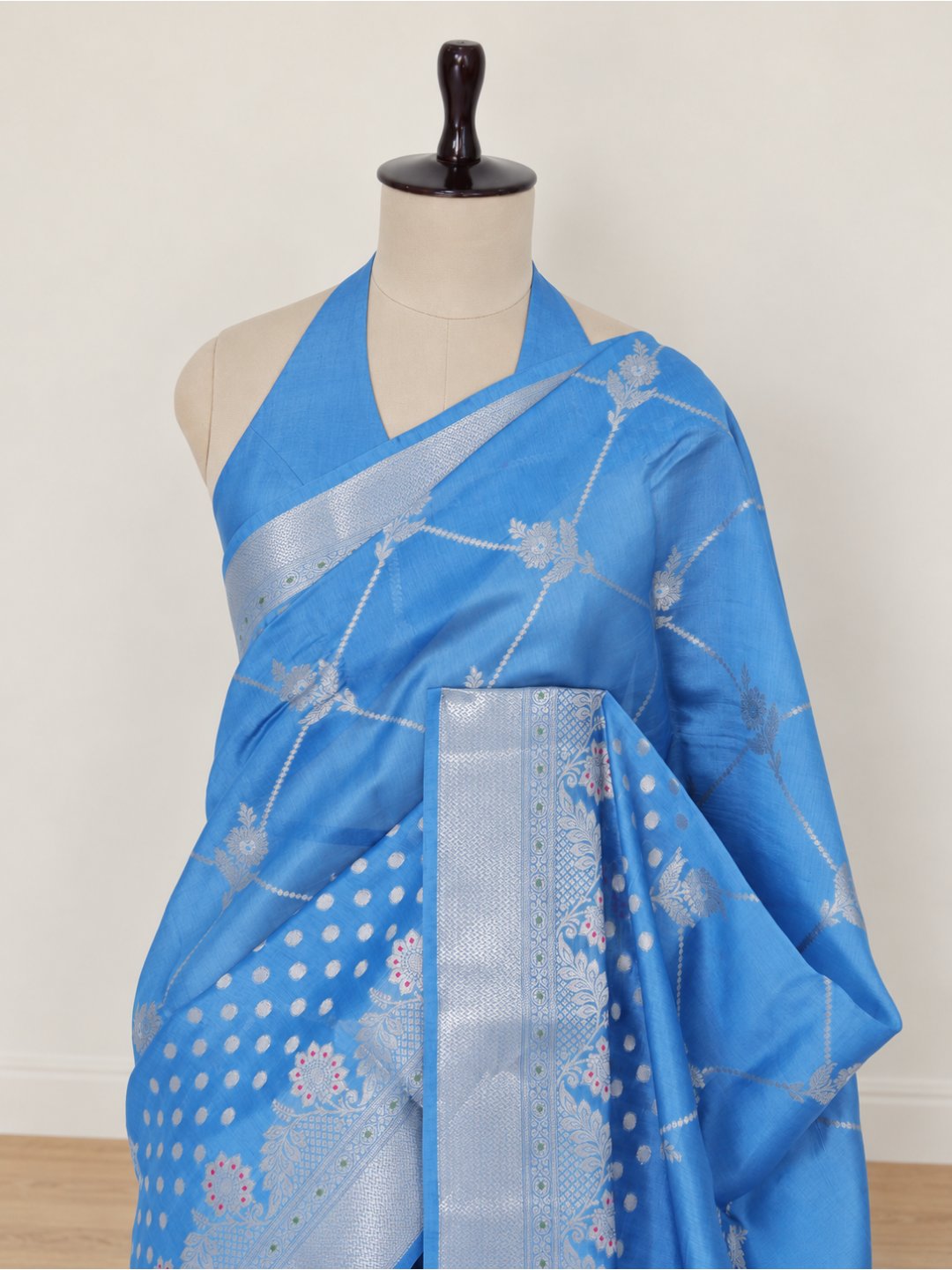 Sky blue with silver-toned detailing Viscose Saree Banarasi saree full spread