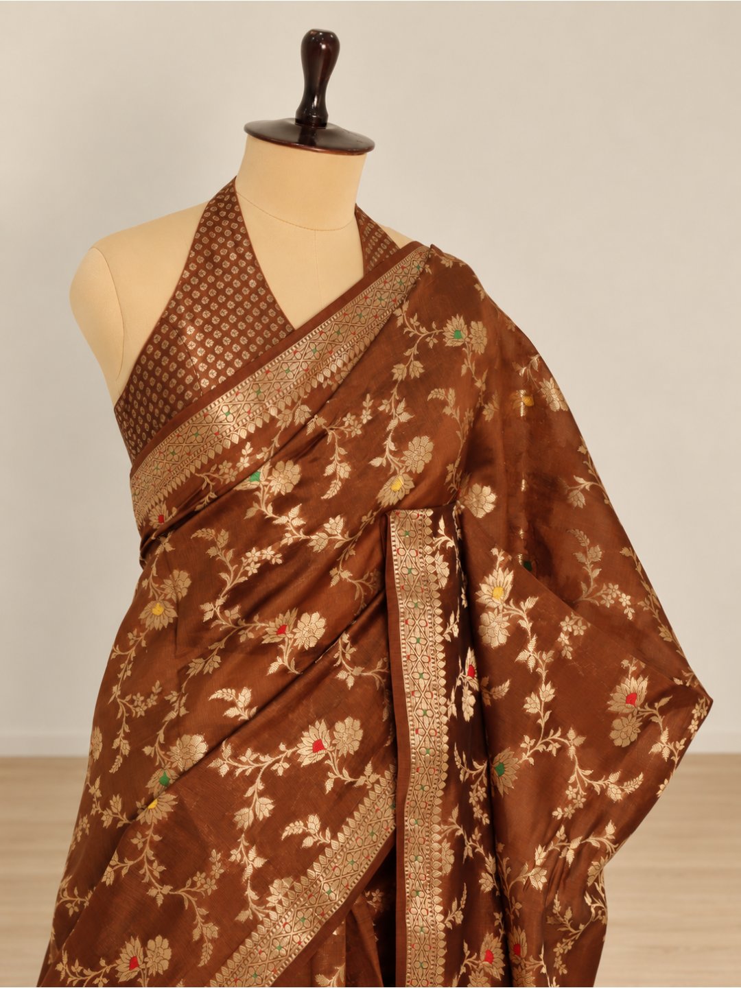 Copper brown with gold-toned detailing Viscose Saree Banarasi saree full spread