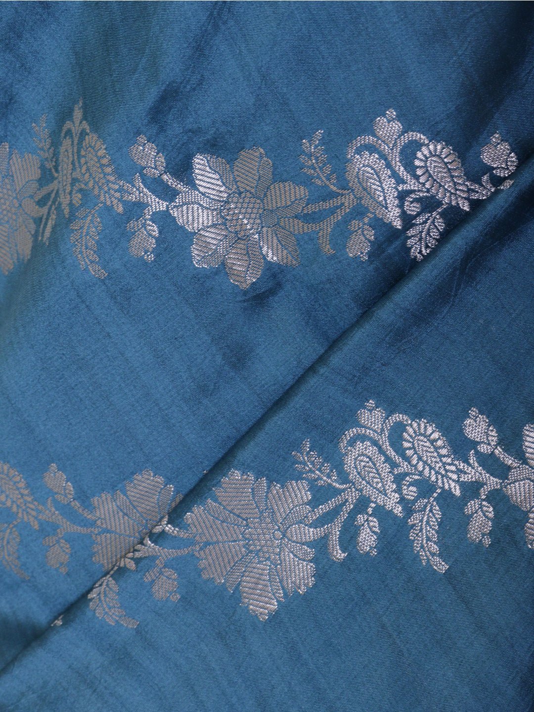 Teal blue with silver-toned detailing Chiniya Silk Banarasi saree full spread