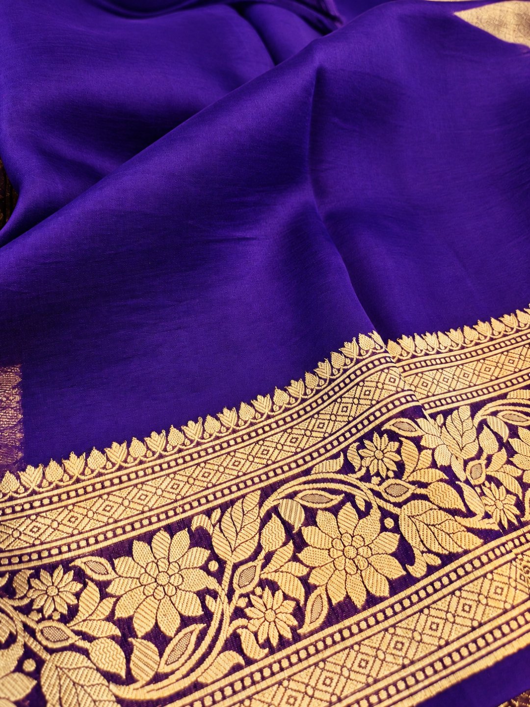 Violet Kora Silk Banarasi saree full spread