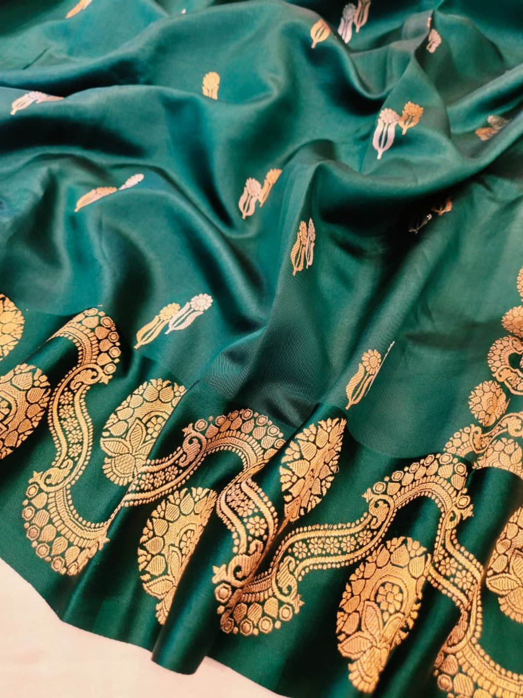 Bottle Green Katan Silk Banarasi saree pallu detail