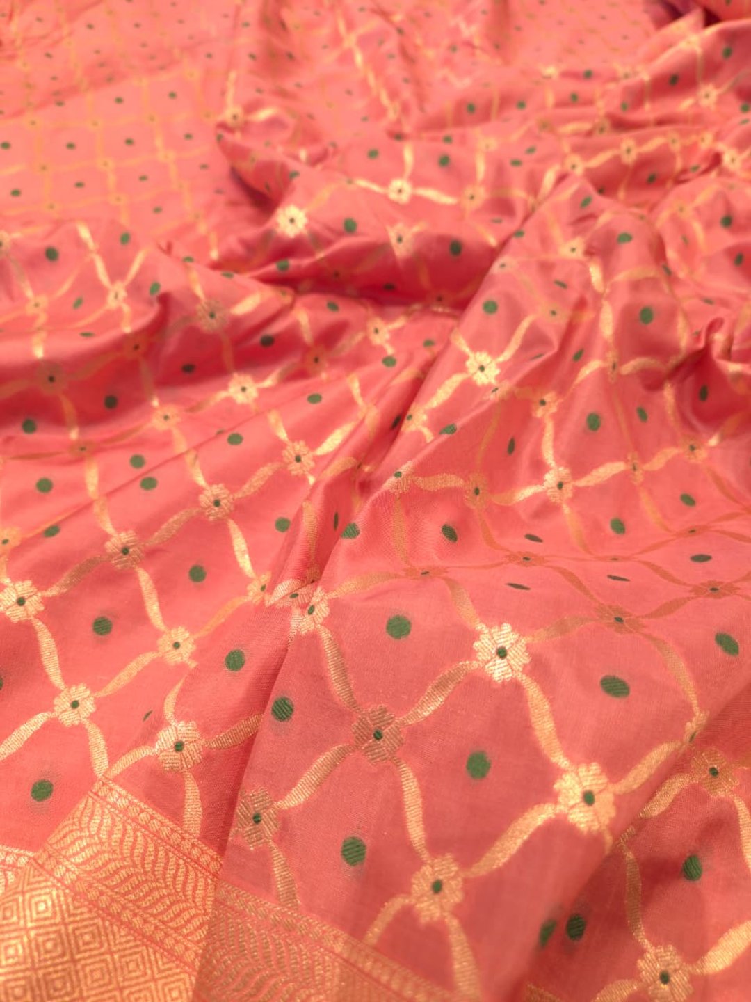 Light Pink Katan Silk Banarasi saree full spread