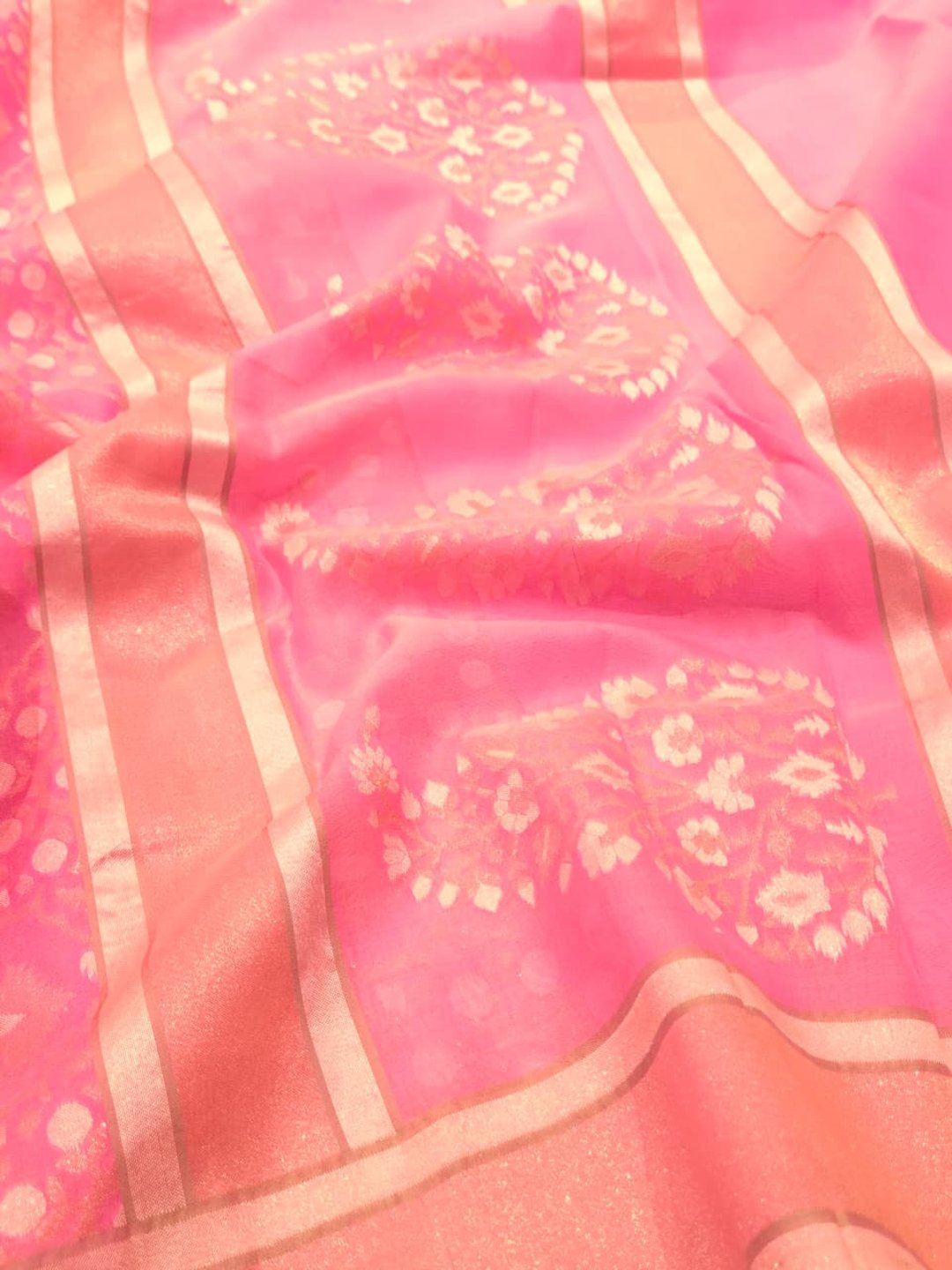 Light Pink Kora Silk Banarasi saree full spread
