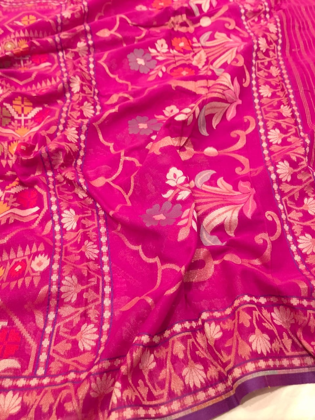 Dark Pink Cotton Banarasi saree full spread