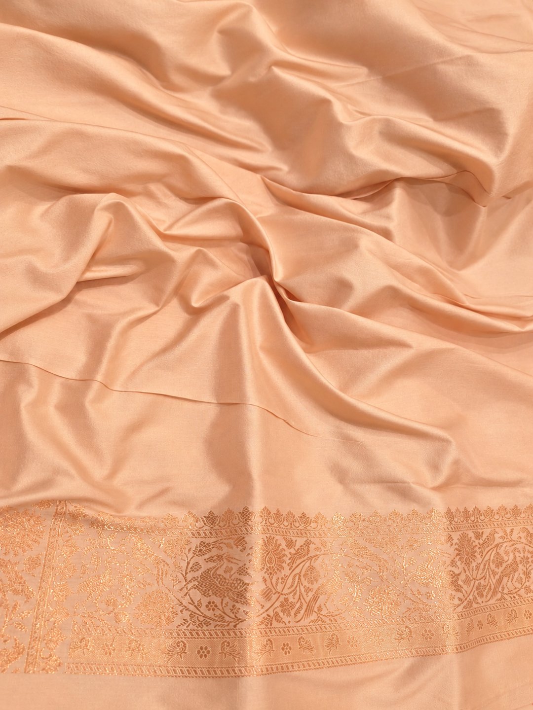 Ivory Katan Silk Banarasi saree folded view