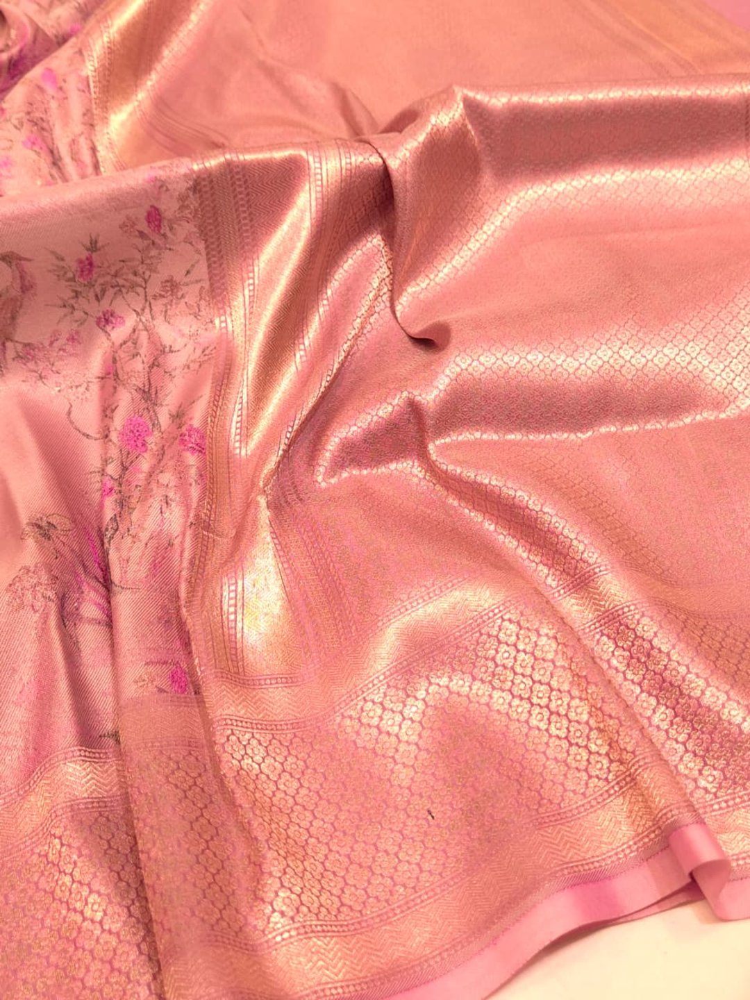 Light Pink Mulbari silk Banarasi saree border closeup