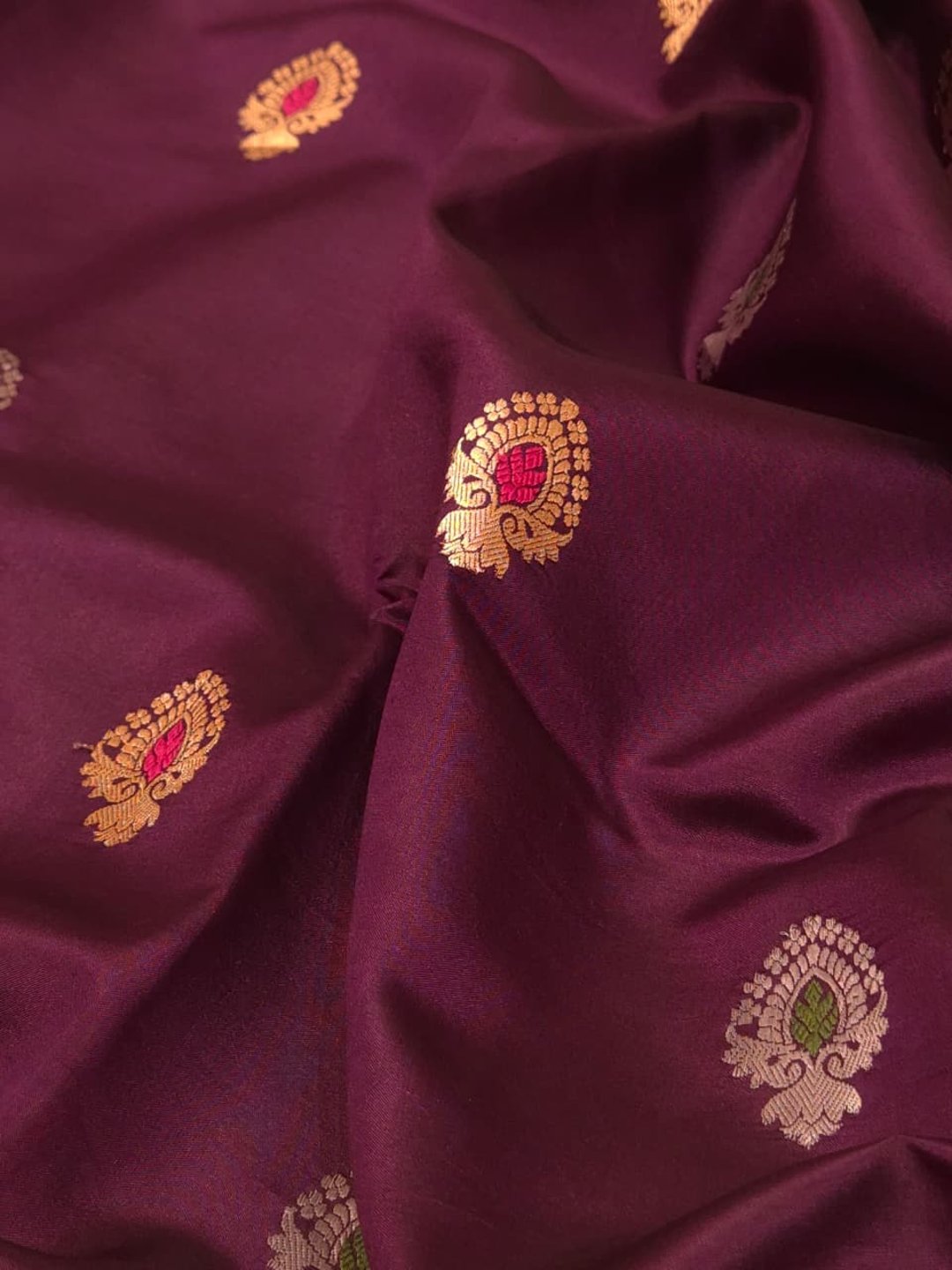 Brown Katan Silk Banarasi saree border closeup