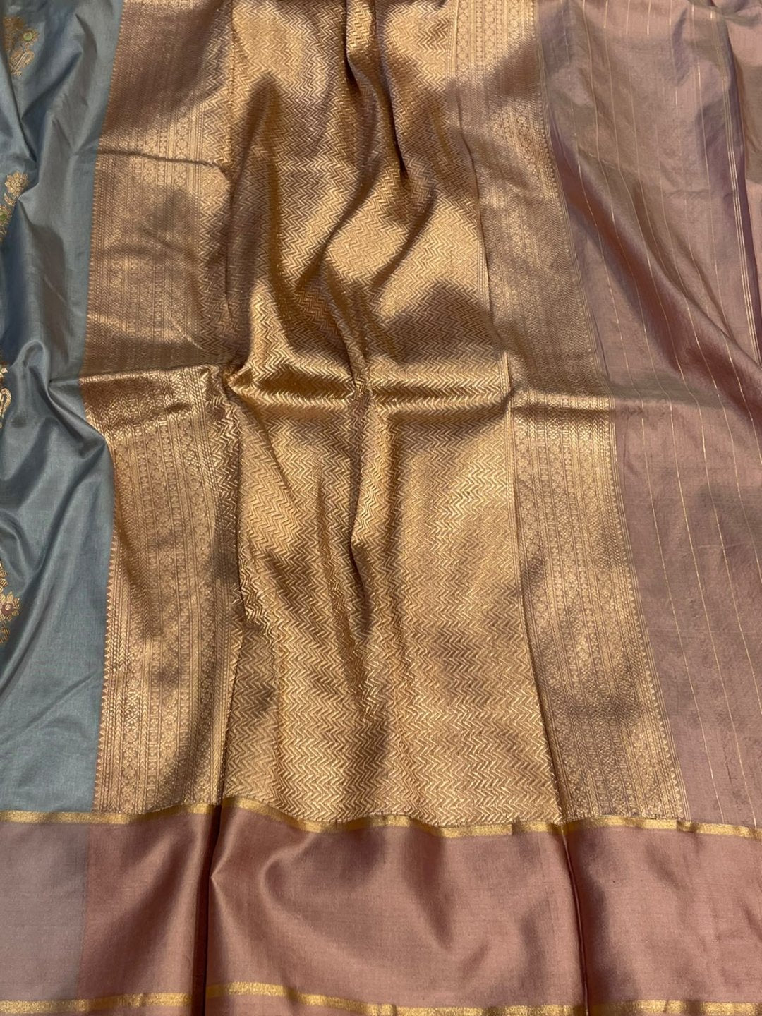 Grey with peach patta border Satin Silk Banarasi saree border closeup