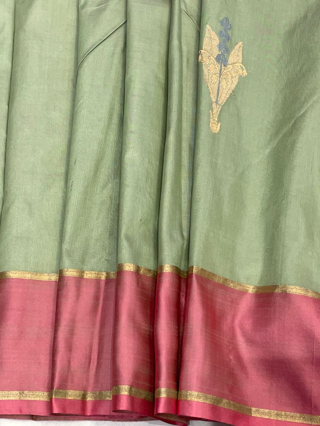 Pista green with grey patta border Satin Silk Banarasi saree border closeup