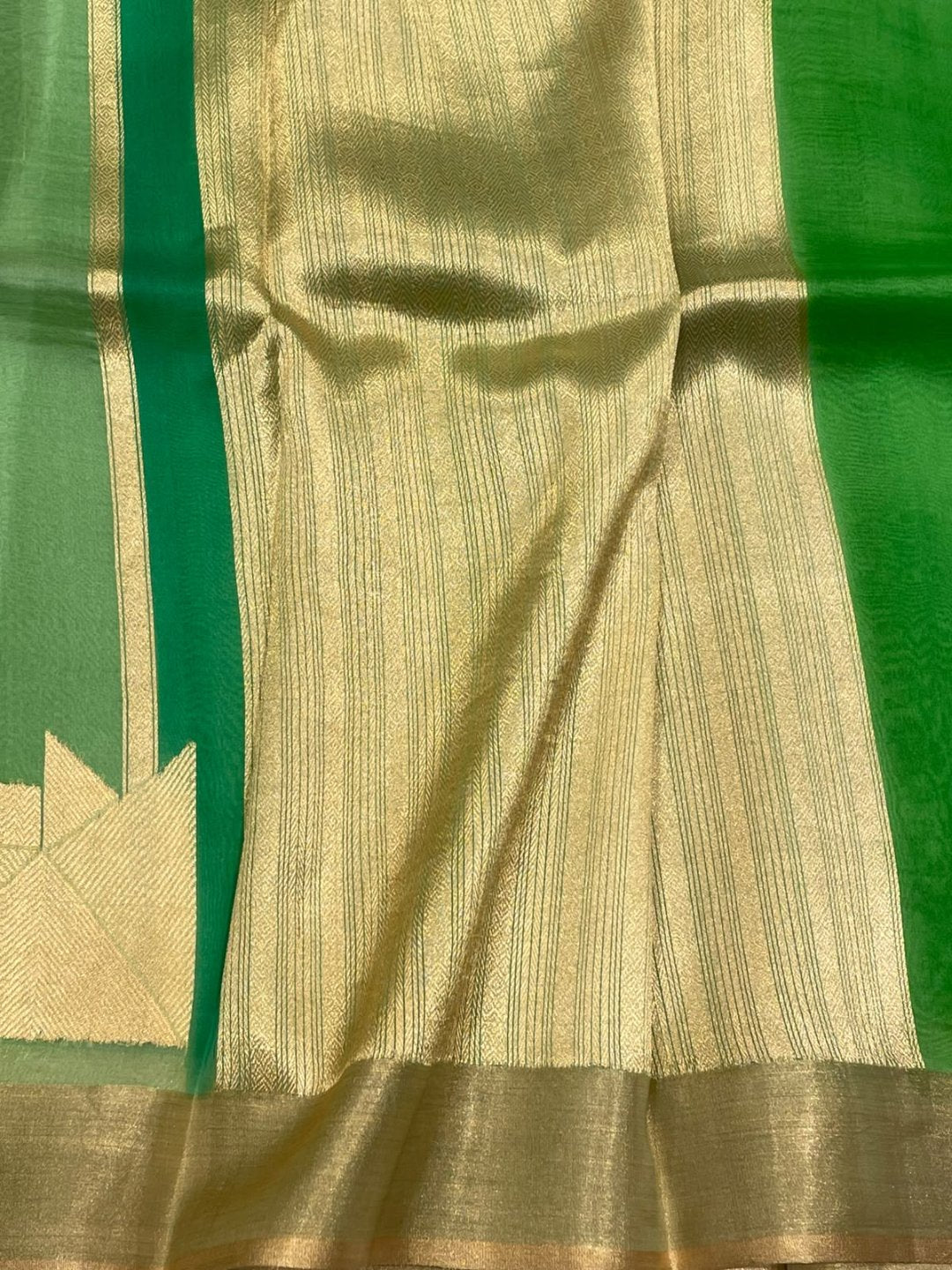 Green Kora Silk Banarasi saree border closeup